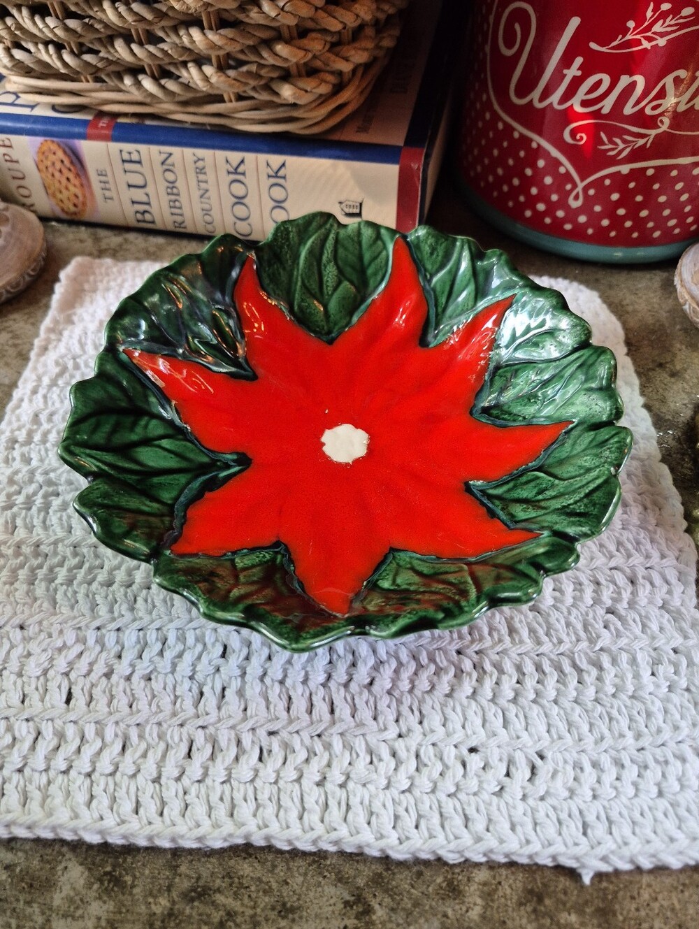 Vintage Ceramic Poinsettia Cermaic Glazed Pottery Hand-Painted Decorative Dish